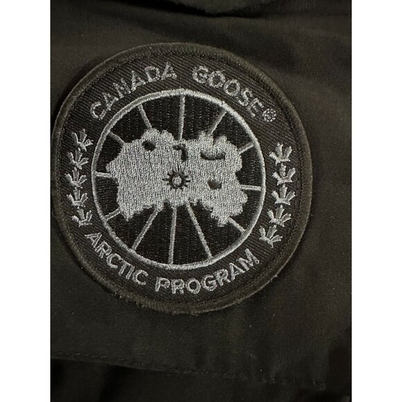 Vetements Canada Goose Down Jacket Parka color black sz XL - Picture 2 of 16